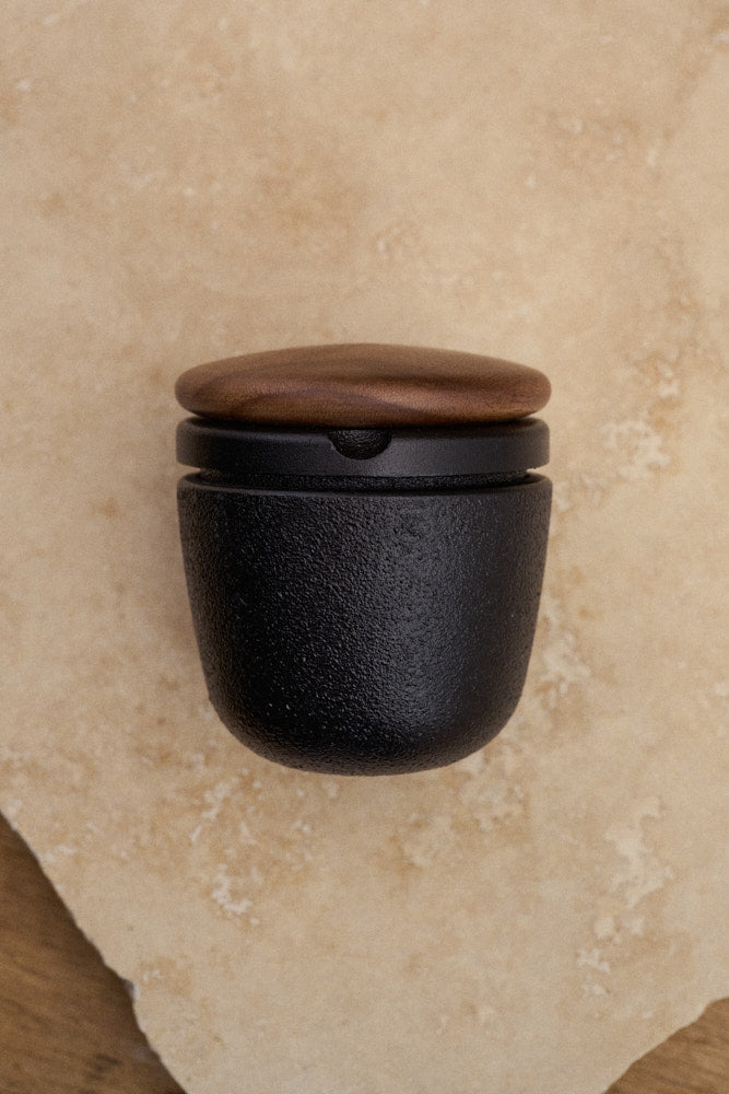 Skeppshult Swing Mörser mit Walnussdeckel