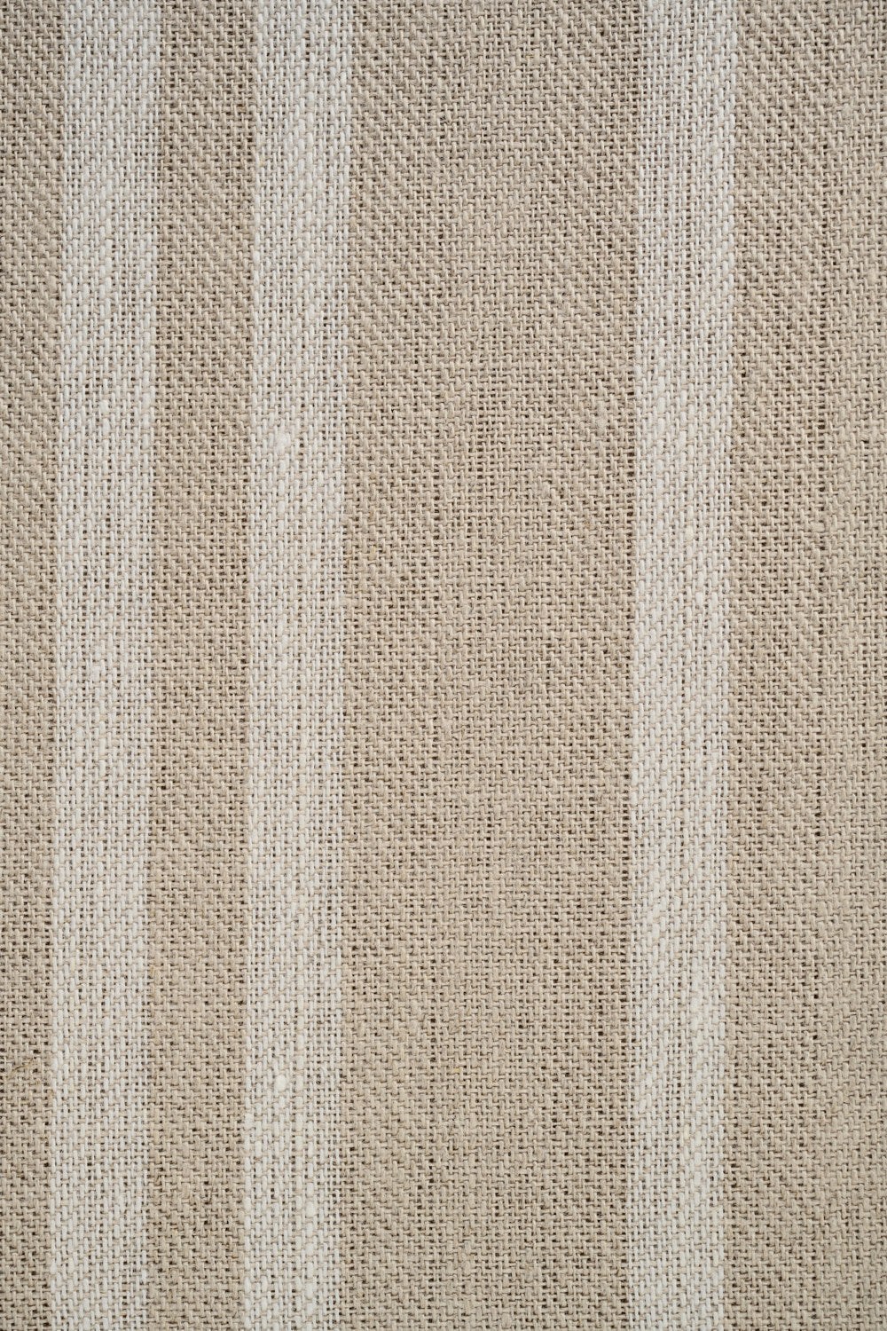 Textil Detail von Bio-Leinen Geschirrtuch natur mit hellen Streifen